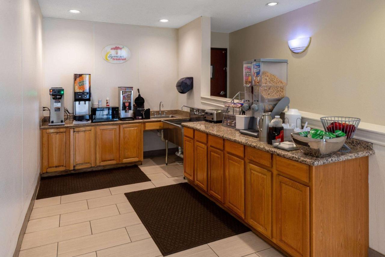 Super 8 By Wyndham Garland Rowlett East Dallas Area Екстер'єр фото